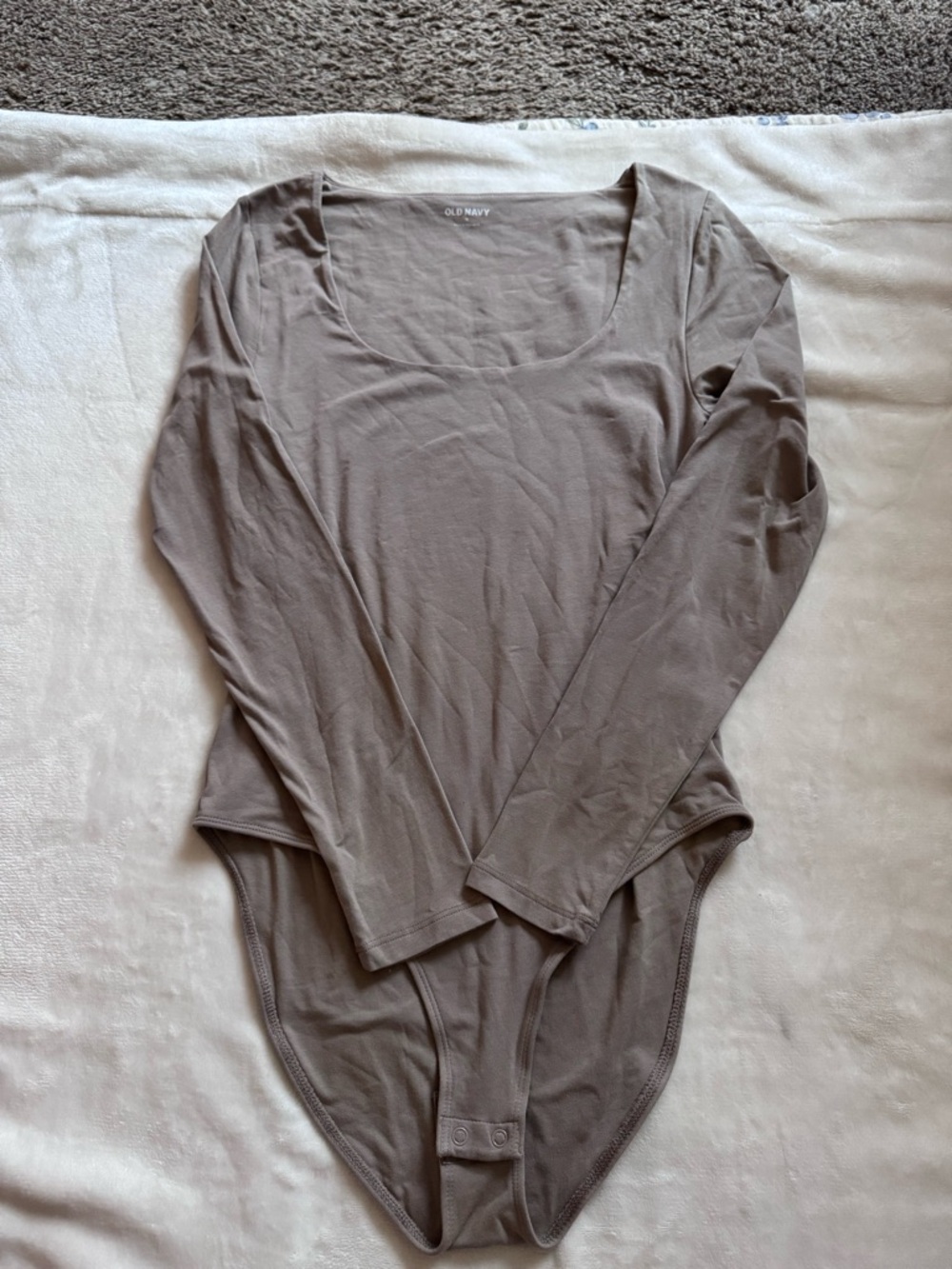 Old Navy Scoop Neck Long Sleeve Bodysuit in Mauve Taupe